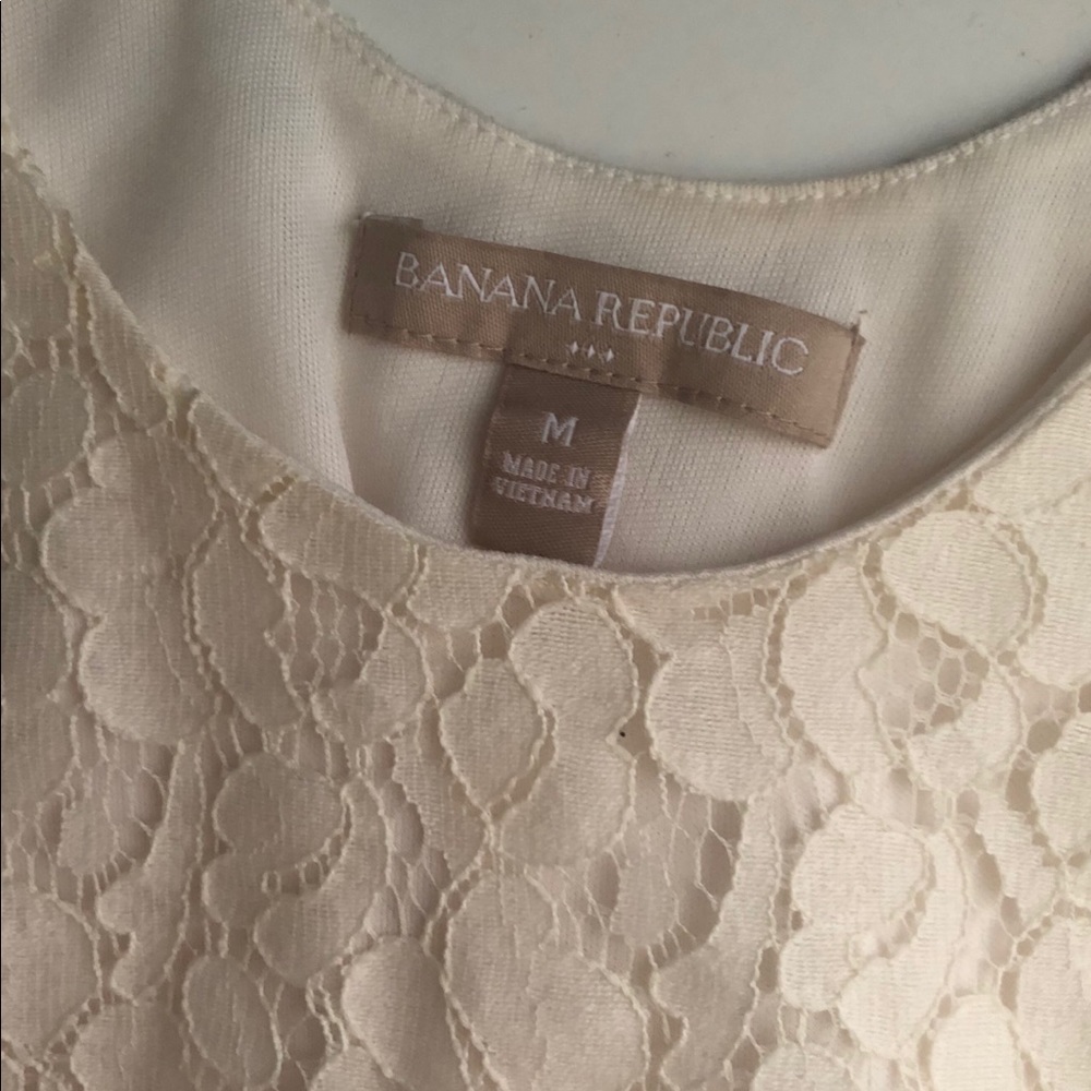 🎀BANANA REPUBLIC LACE TANK🎀